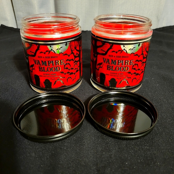 NEW 2 Bath & Body Works RARE LE Vampire Blood Candles - Picture 2 of 4